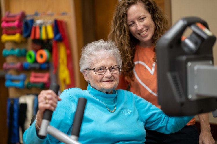 Senior Care in Kendallville: Finding the Best Support for Your Loved Ones